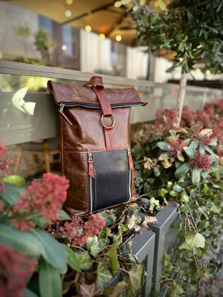 Backpack Roll Top M tobacco pull-up & cognac vintage